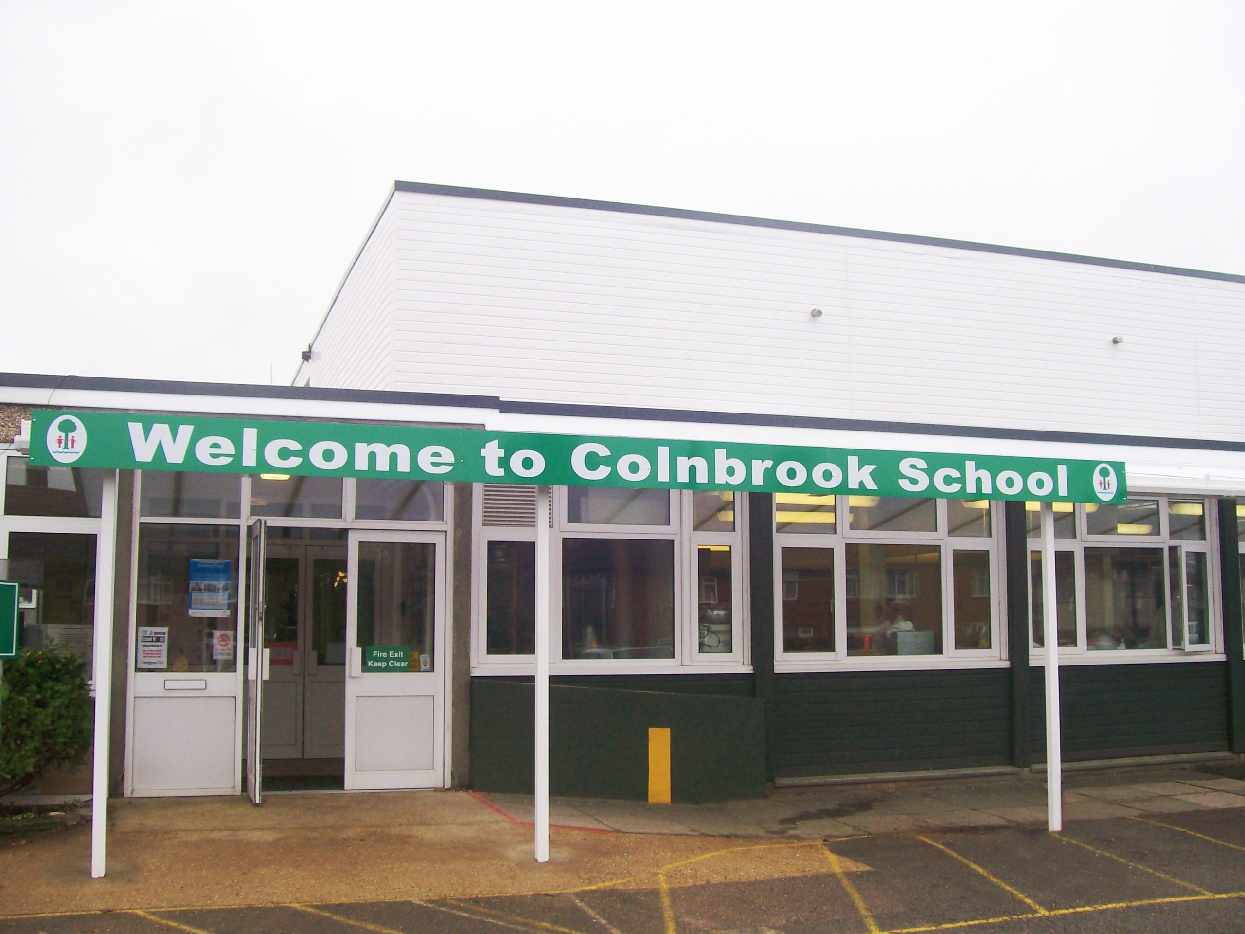 Colnbrook School - Wall Mounted Canopy - Able Canopies