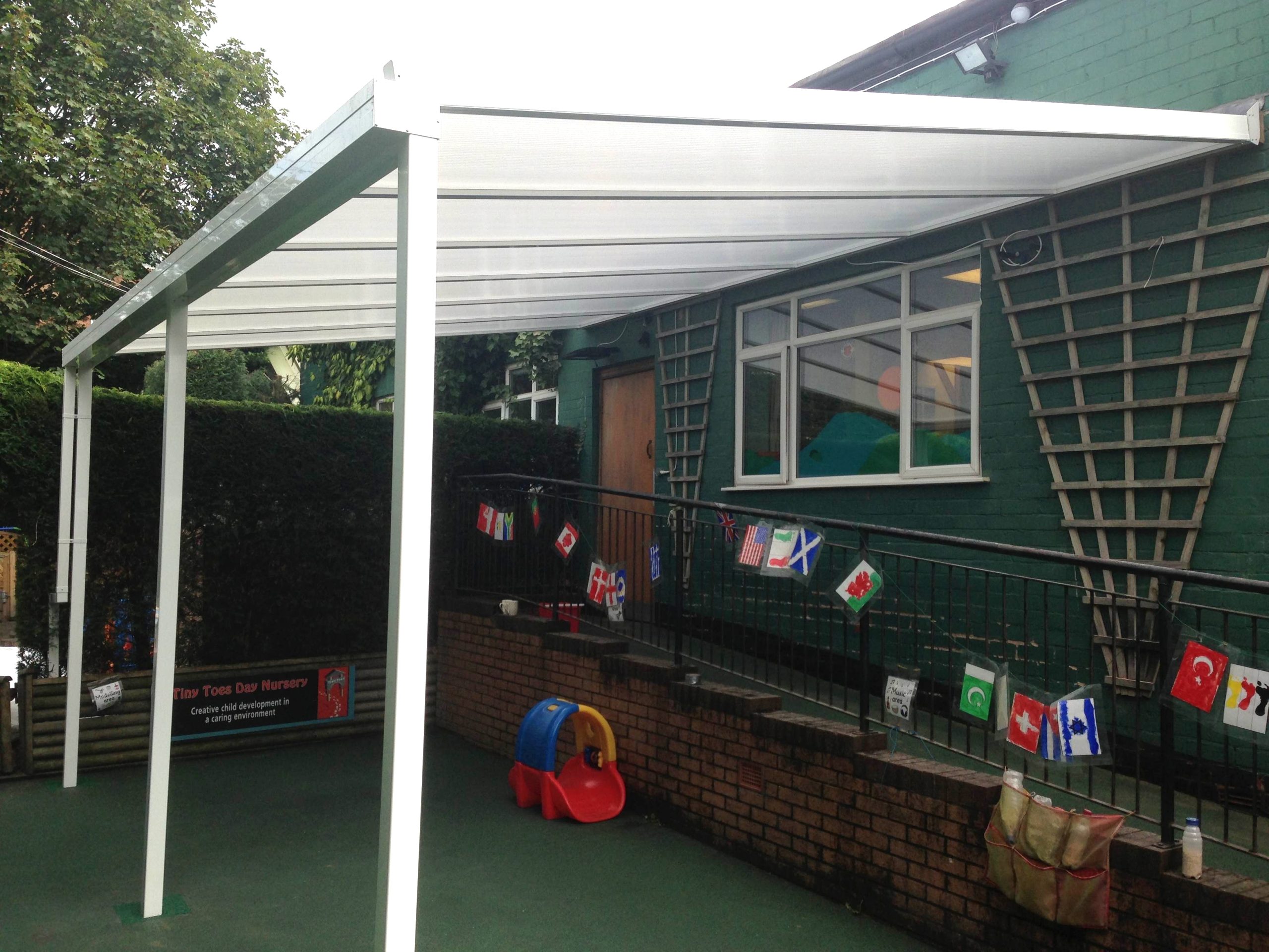 tiny-toes-nursery-cheadle-wall-mounted-canopy-able-canopies